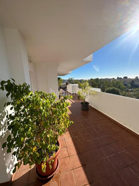 Foto d1459c6f-153e-4900-af73-b1bb085e510d. Rent flat with parking pool in La Concha - Resina Golf Estepona