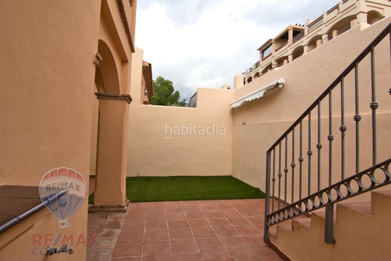 Foto 11804562-5ea6-4109-b976-59cb37dc5623. Casa aparellada amb aparcament piscina a Mijas golf Mijas