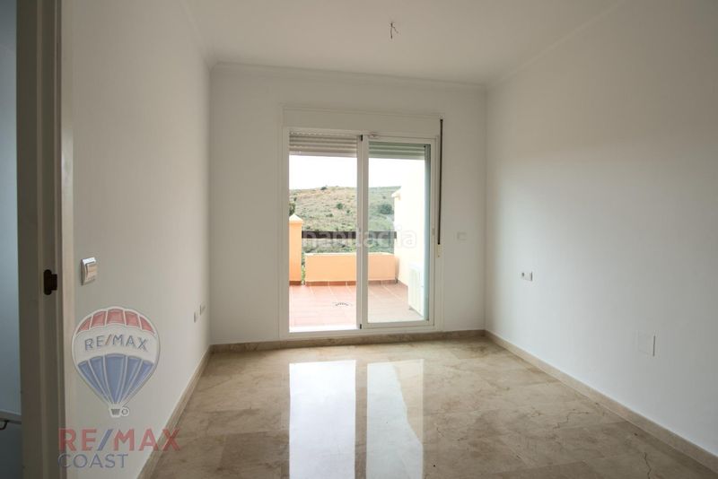 Foto c0bfd943-0274-4f09-ab34-e73842cbfe18. Casa aparellada amb aparcament piscina a Mijas golf Mijas