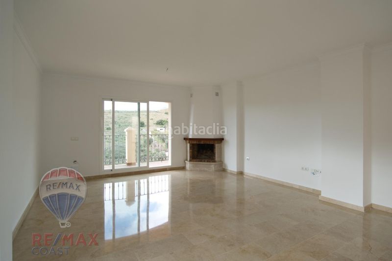 Foto dc8d8ff8-6994-4612-be03-43ee2c7c8364. Casa aparellada amb aparcament piscina a Mijas golf Mijas