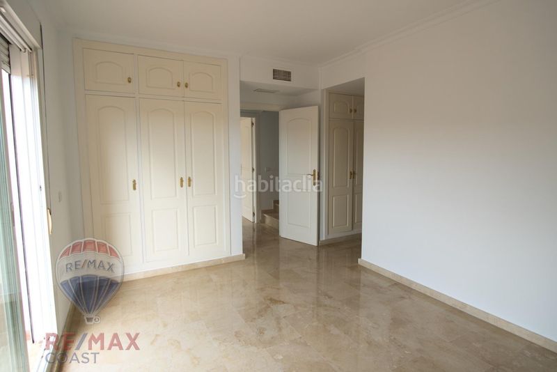 Foto ef47ffb0-2a50-489e-9445-4058ce668a5e. Casa aparellada amb aparcament piscina a Mijas golf Mijas