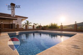 Rent House  Polígono ds diseminados parcela 51. Casa rural independiente con piscina propia.