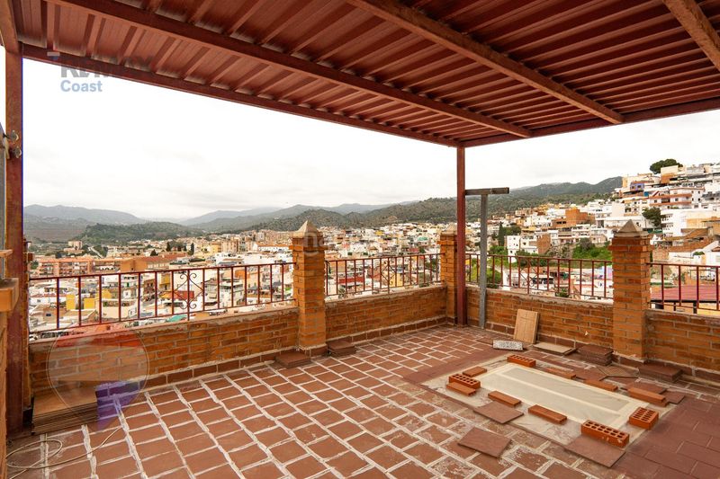 Foto 1e110a87-87a4-454f-9822-ef74c01d6157. Casa a Mangas Verdes - Las Flores - Parque del Sur Málaga