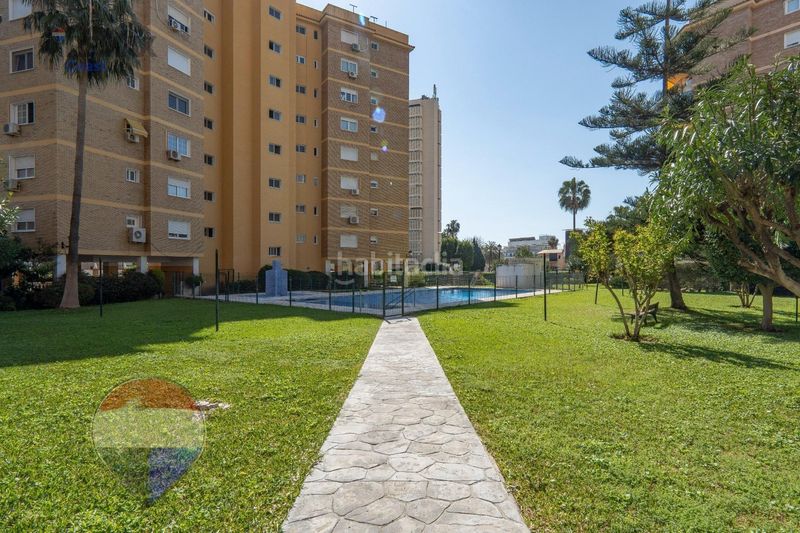Foto 8cf7b4c3-75d7-4ab1-ac2d-fe8e2a7b07c9. Pis amb aparcament piscina a Playamar - Benyamina Torremolinos