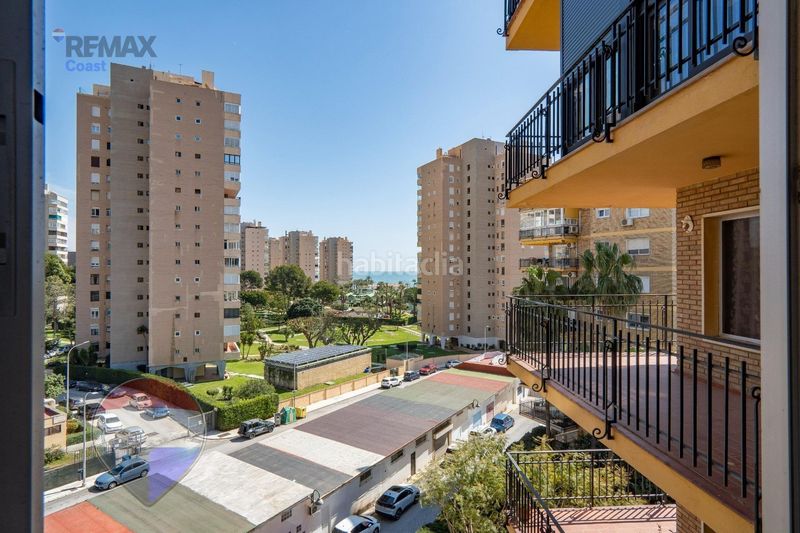 Foto eb9b0676-5b41-4538-9321-a863aac97f90. Pis amb aparcament piscina a Playamar - Benyamina Torremolinos