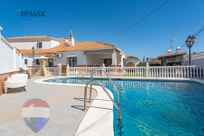 Foto 1caffedd-ba68-45ca-bec4-a8a652826174. Xalet amb aparcament piscina a Cotomar Rincón de la Victoria