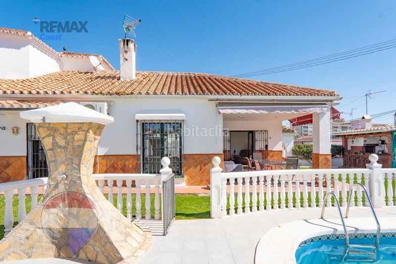 Foto c933c702-bebe-4531-a50a-96093e9ee523. Xalet amb aparcament piscina a Cotomar Rincón de la Victoria