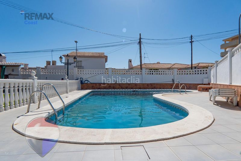 Foto f0ebf0d4-b7c3-46aa-9243-af1a921c7e7c. Xalet amb aparcament piscina a Cotomar Rincón de la Victoria