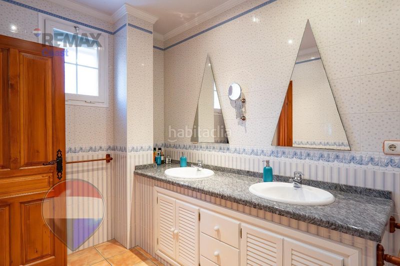 Foto 787df501-9a70-4b07-8f34-31e53dd7a62e. Xalet a Olletas - Sierra Blanquilla Málaga