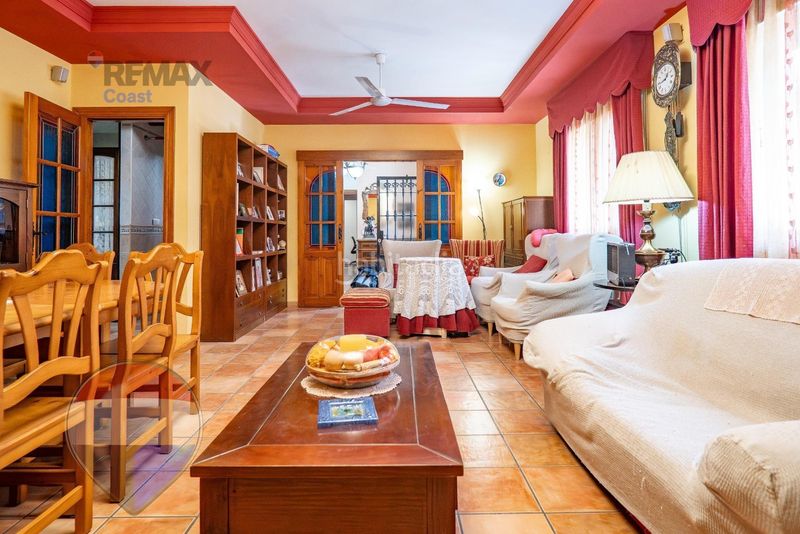 Foto ae035dd1-9071-405a-b8c5-25ef81baab94. Xalet a Olletas - Sierra Blanquilla Málaga