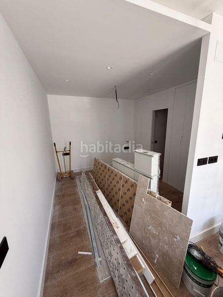Foto 603e4437-f2f5-42ce-a7a5-f623cff7064f. Edifici a El Bajondillo Torremolinos