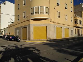 Lloguer Local Comercial a Poble Nou-Montiboli