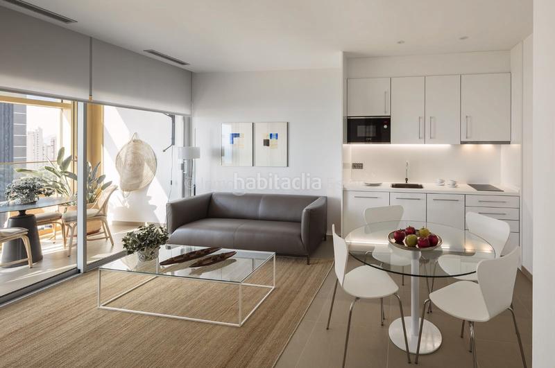 Foto 24e8a70c-9b96-49d0-b366-8181723dbab6. Apartament amb calefacció aparcament piscina a Playa Poniente Benidorm