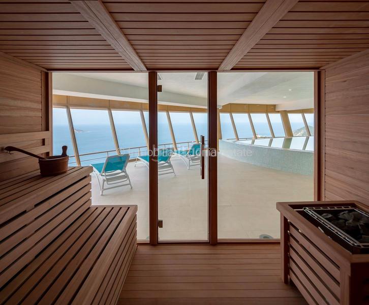 Foto a6bd57ef-879c-42d8-bbc8-6121600400ba. Apartament amb calefacció aparcament piscina a Playa Poniente Benidorm