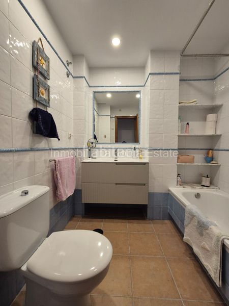 Foto d12f9ae5-92d4-4b3f-bfb8-4f2598d64c9a. Apartament amb calefacció aparcament piscina a Platja de Vila Joiosa Vila Joiosa (la)