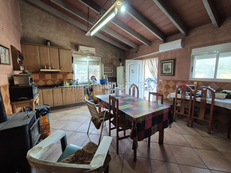 Foto b107b748-0a4c-433e-9fc7-da8797810a48. Masia amb aparcament a Cárcer