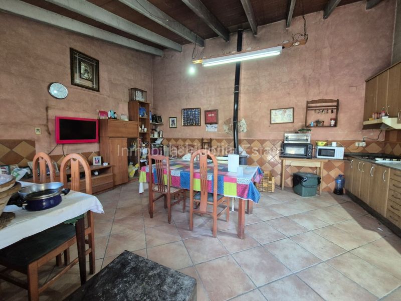 Foto f6e9347f-8e34-443b-bb2d-ad644a391519. Masia amb aparcament a Cárcer