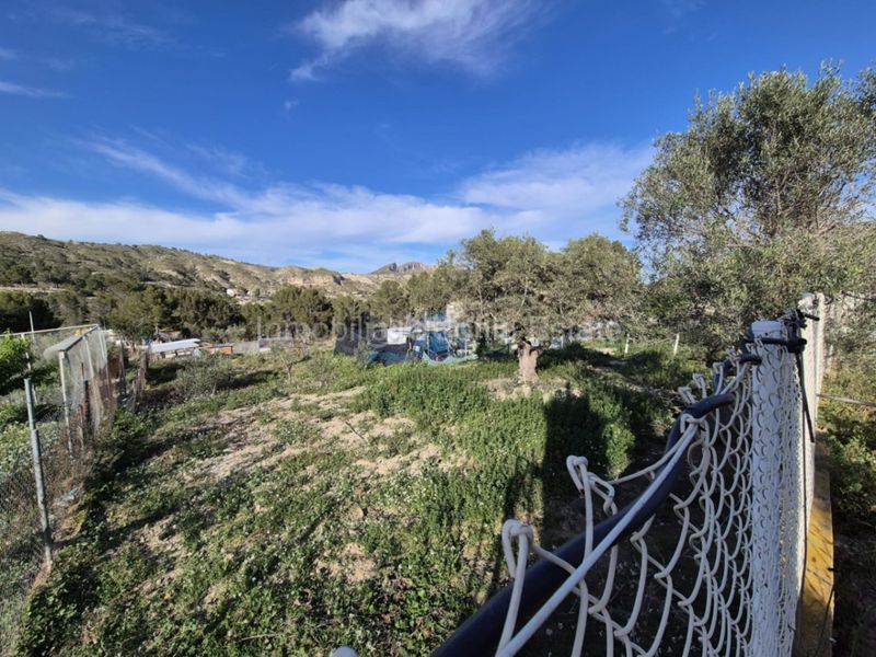 Foto a46e84fb-8a5d-4bbd-a546-e7721fd65703. Xalet amb aparcament a Cárcer