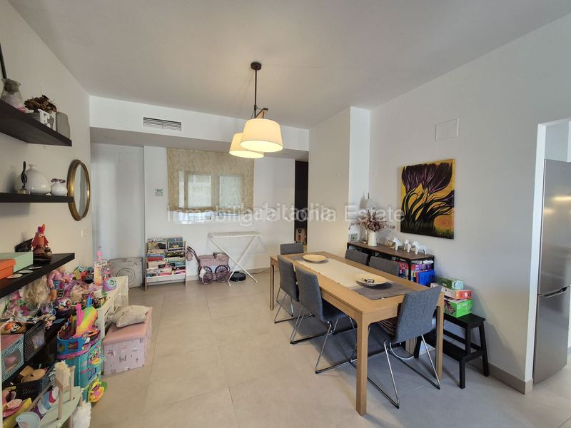 Foto f06928a7-8e93-497f-9b5f-64c470309d2e. Apartament amb calefacció aparcament piscina a Centro Urbano Vila Joiosa (la)