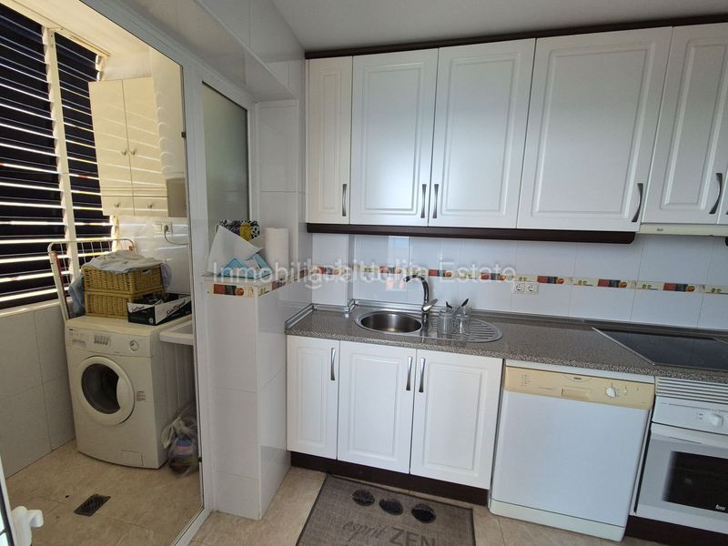 Foto 6dcd8e38-b10e-49ce-bad3-6f4fc0c5a51a. Apartament amb calefacció aparcament piscina a Platja de Vila Joiosa Vila Joiosa (la)