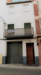 Casa adosada en Avinguda catalunya, 1. Casa adosada con 5 habitaciones, parking, calefacción y aire aco