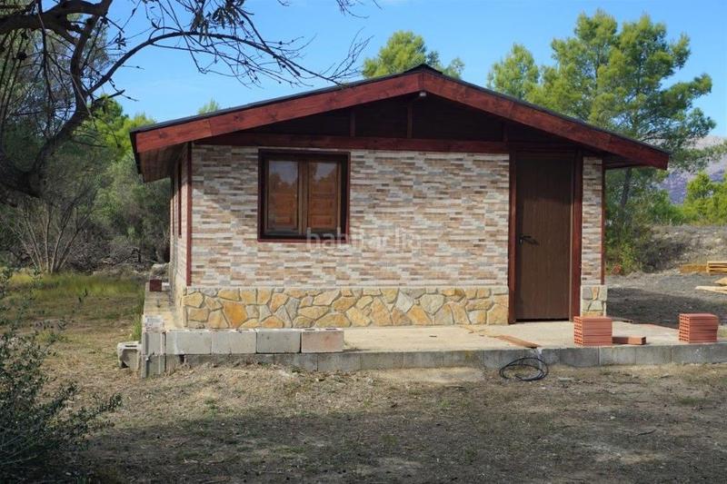 Foto b3e73b16-6ee6-466c-8f49-acdd9c1c10e0. Finca rústica en Guadalest