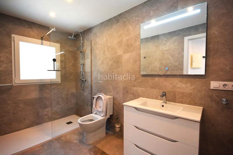 Foto 53872666-9b3a-40bd-a32f-5bbe2832dc1b. Chalet avec parking piscine dans Oltamar - Cucarres Calp