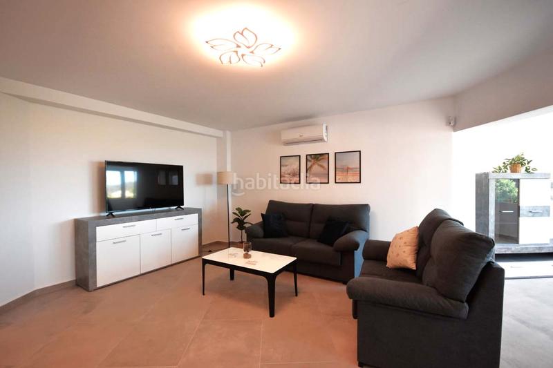 Foto 9a73cdec-723e-4514-b50d-ba59bf943cbb. Chalet avec parking piscine dans Oltamar - Cucarres Calp