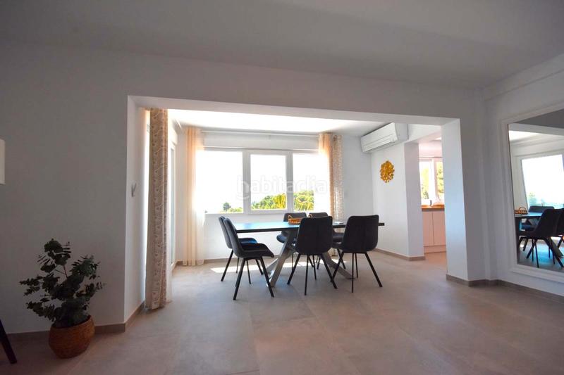 Foto f1537d6f-3417-4583-bcbb-e2829ee10224. Chalet avec parking piscine dans Oltamar - Cucarres Calp