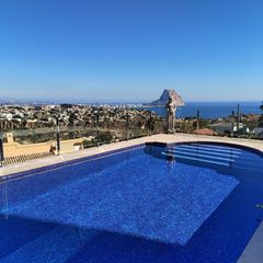 Chalet in Maryvilla. Villa con unas vistas al mar excepcionales