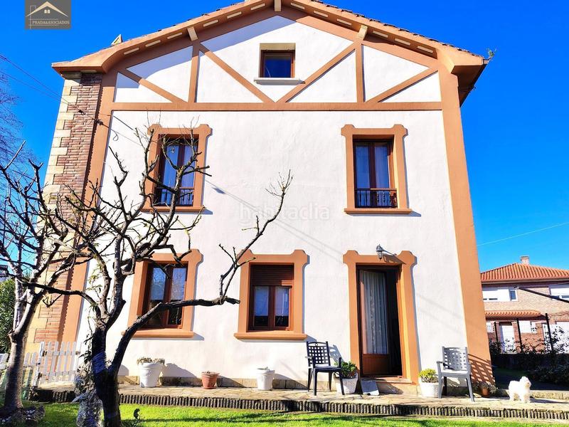 Foto 1701f8f9-13c6-4dbb-8419-63ba08f3d142. Xalet amb calefacció aparcament piscina a Alisal - San Román Santander