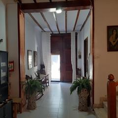 Casa a Pego. Casa con patio y terraza