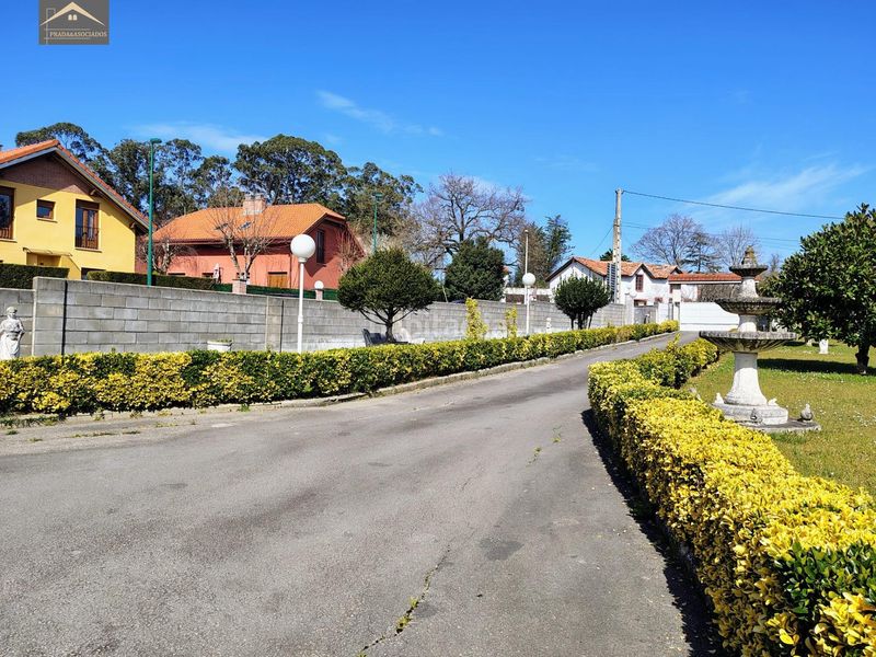 Foto b28e891a-6825-4f54-baa7-1e7fda4946e2. Xalet amb aparcament a Suances