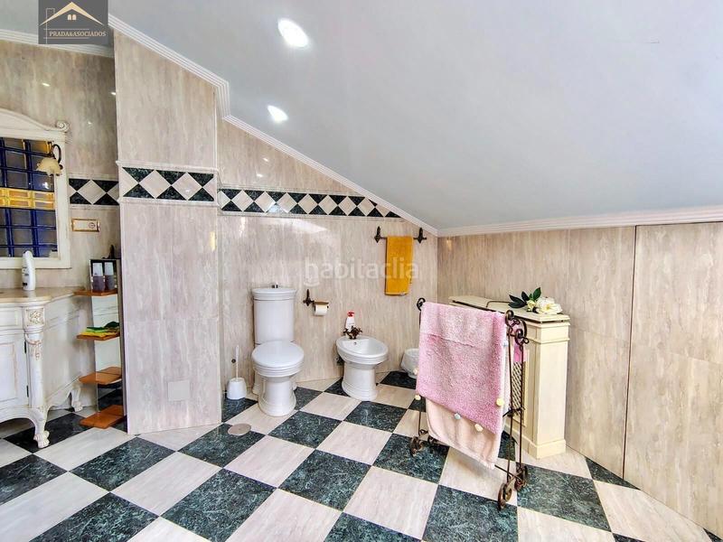 Foto 9d2d13b7-eeda-4ecf-8cbe-77bda62c4824. Casa bifamiliare con riscaldamento parcheggio piscina in Santa Cruz de Bezana