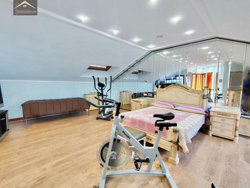 Foto e08df1c7-2a33-4d5a-bdcb-d146ac681065. Casa bifamiliare con riscaldamento parcheggio piscina in Santa Cruz de Bezana