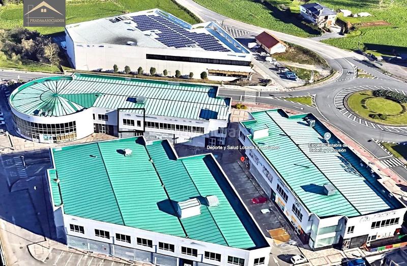 Foto 624135a7-dad4-4354-aa0b-0c6347dc510f. Local commercial dans Revilla Camargo