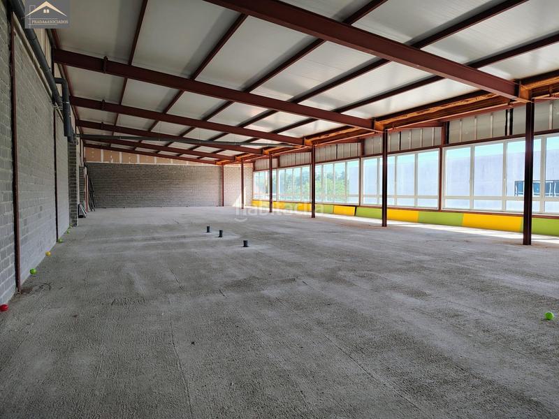 Foto 259bed80-3b9c-425c-8bb7-4c3b23937a63. Business premise in Revilla Camargo