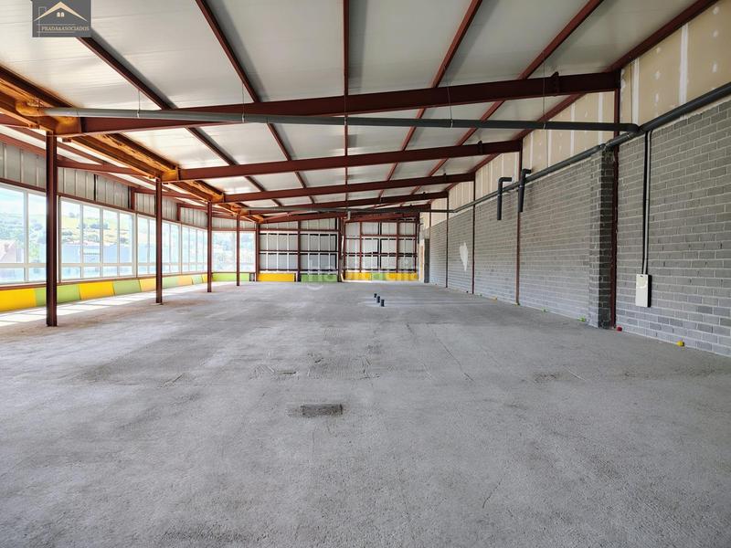 Foto 25793a7e-14e6-47c6-ba58-e73796e02e67. Local comercial a Revilla Camargo