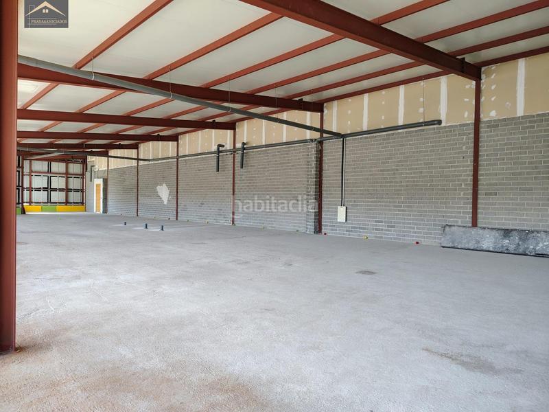 Foto 7b66e70b-202e-4256-9db3-8b818173583c. Local comercial a Revilla Camargo