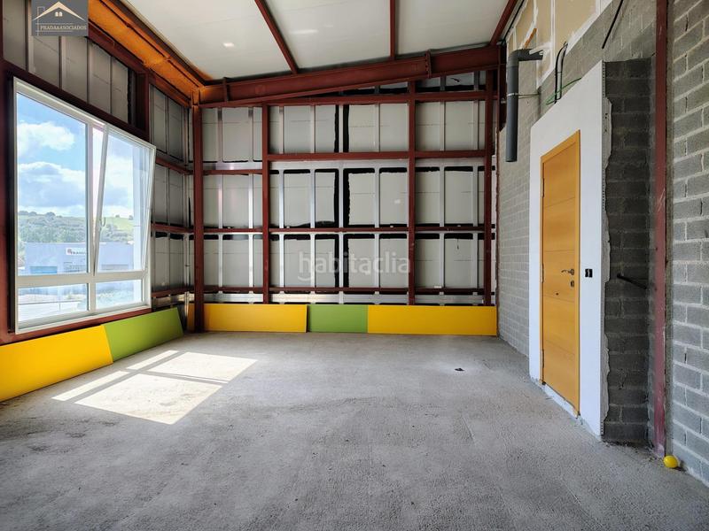 Foto d76ebbb2-5b1d-4f62-a0b3-e38520fe4f27. Local comercial a Revilla Camargo