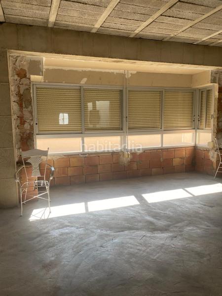 Foto 66428696-542a-46d1-a93d-4fd1572ae1be. House with heating parking in Pego