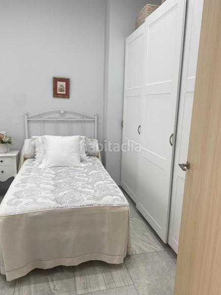 Foto e0451f95-a073-4db4-8d0e-5f50fbe8e8b6. House with heating parking in Pego