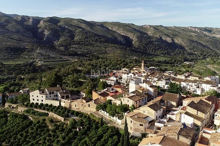 Foto ecffb31d-a01d-4693-b471-75b8f02eed56. Finca rústica a Vall de Gallinera (La)