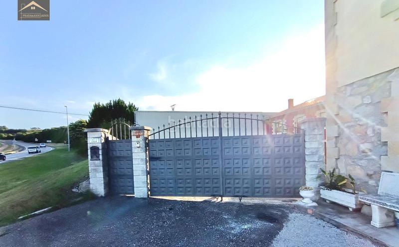 Foto 1f146903-edba-4538-9a09-7823bc4a5317. Casa aparellada amb calefacció aparcament a Cuchía Miengo