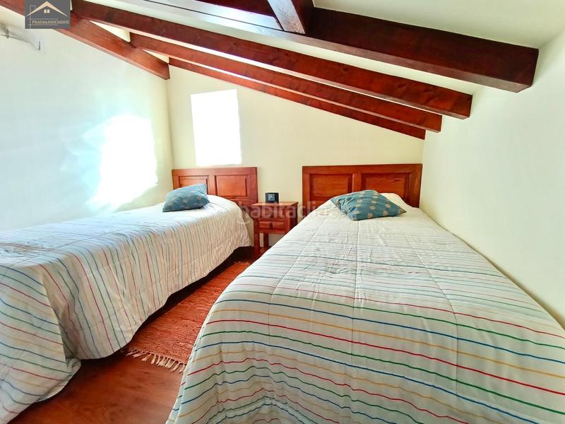 Foto 6449e418-7c54-49be-9d97-cfa875aeaf5e. Casa aparellada amb calefacció aparcament a Cuchía Miengo