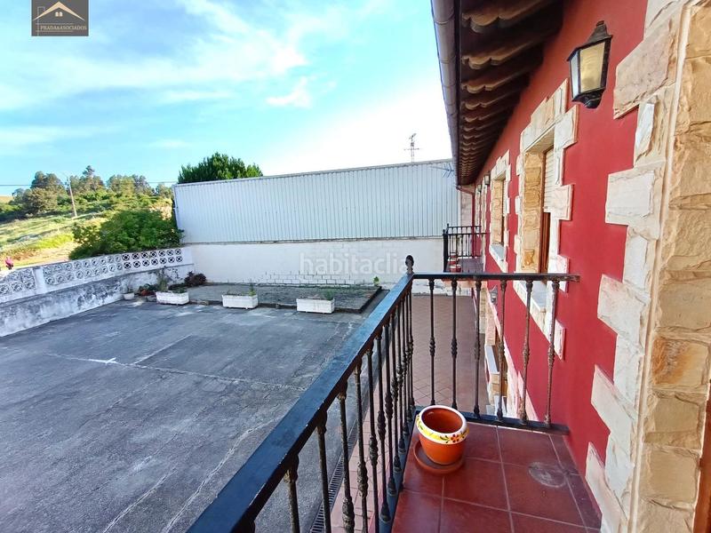 Foto 9db41336-7033-4214-a34a-7446067fae73. Casa aparellada amb calefacció aparcament a Cuchía Miengo