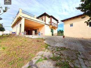 Xalet en El Callejo - La Pesquera - La Arenosa. Casa independiente en el alto de laredo.