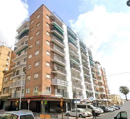 Piso  Bonares. Piso en calle bonares, isla chica