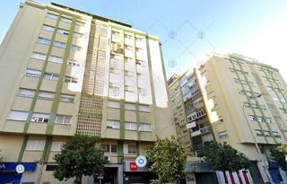 Appartement à Isla Chica. Listo para entrar a vivir piso reformado con garaje y balcón