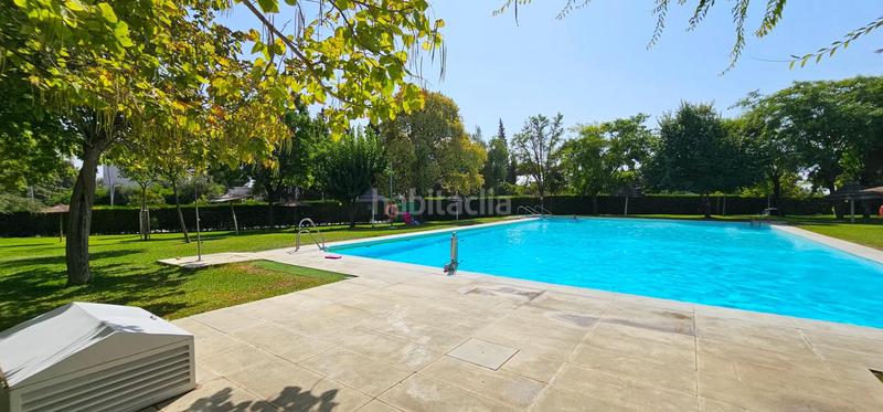 Foto 27ec62e7-8577-42e6-8fa0-70ea21777c53. Location appartement avec chauffage parking piscine dans Tomares